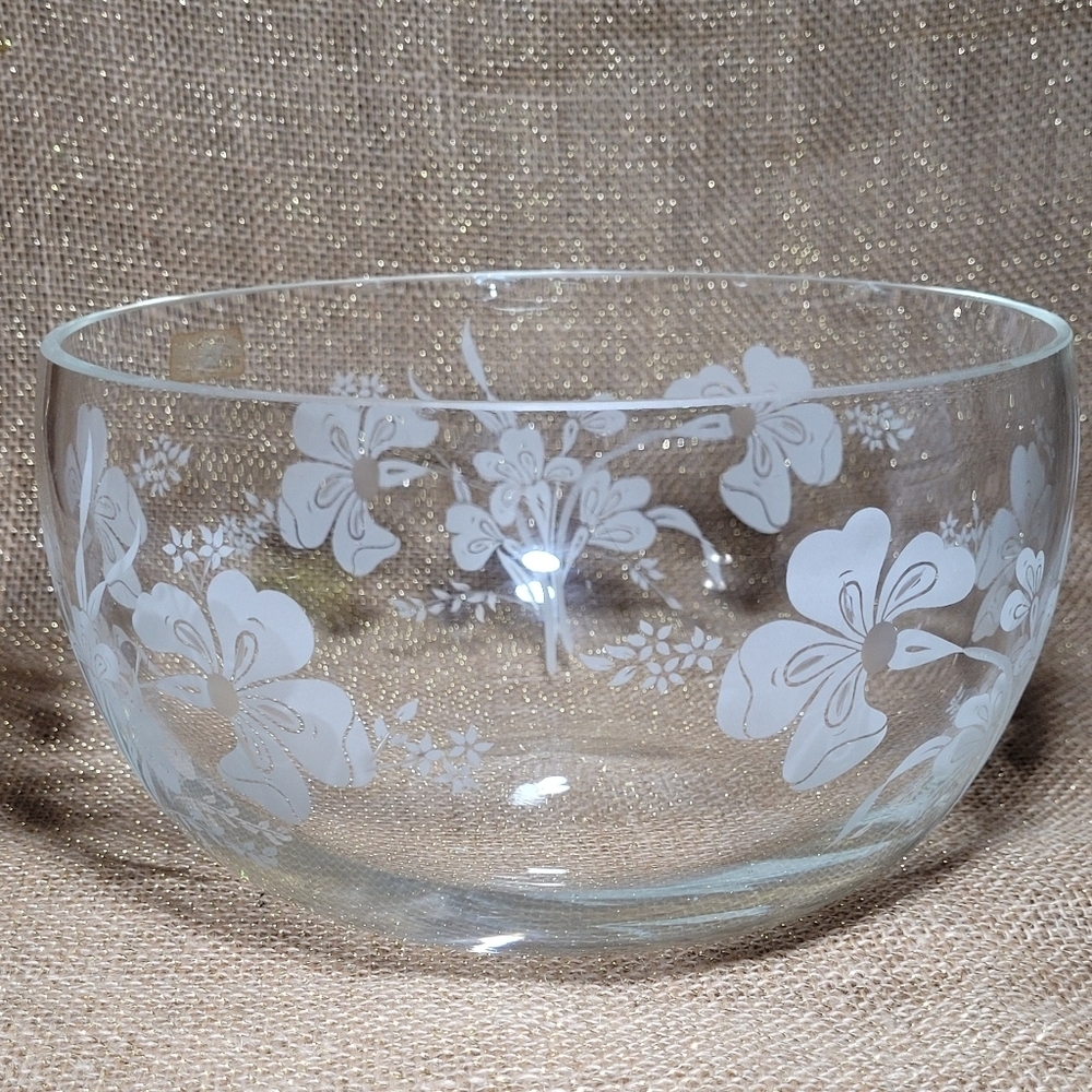 Vintage Pasabahce Round Floral Etched Crystal Serving Or Fruit Bowl Made‎ Turkey - Picture 2 of 6